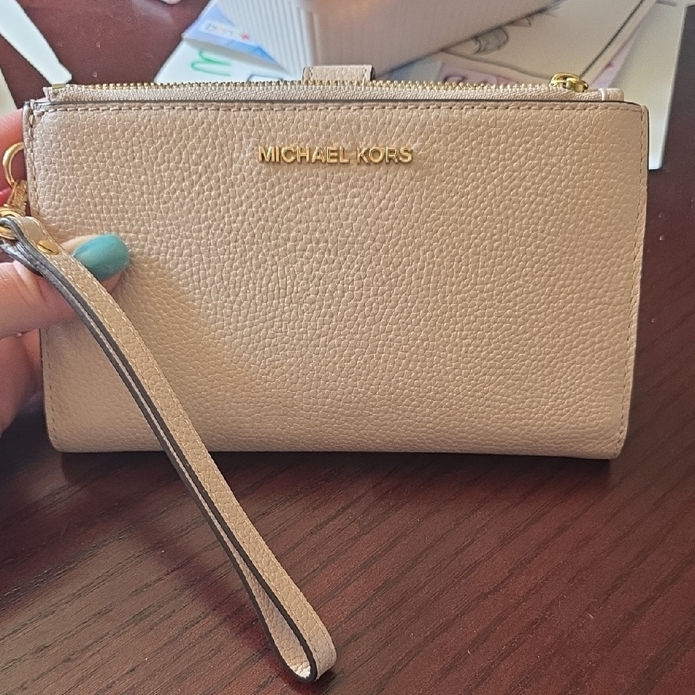 Light Pink Pebbled Leather Wristlet Clutch with Gold Zipper